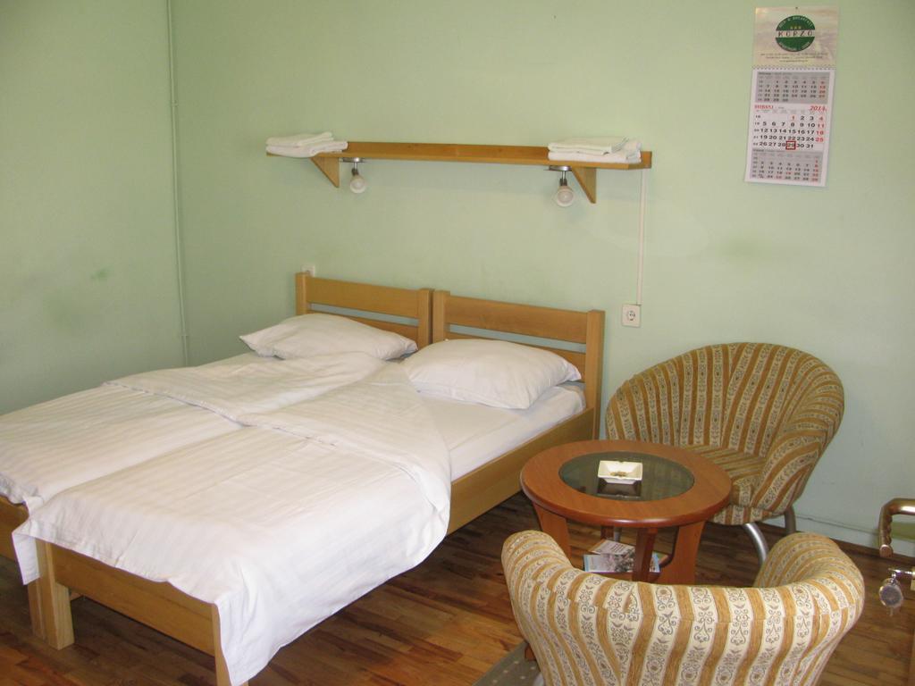 Apartments & Rooms Korzo Slavonski Brod Buitenkant foto